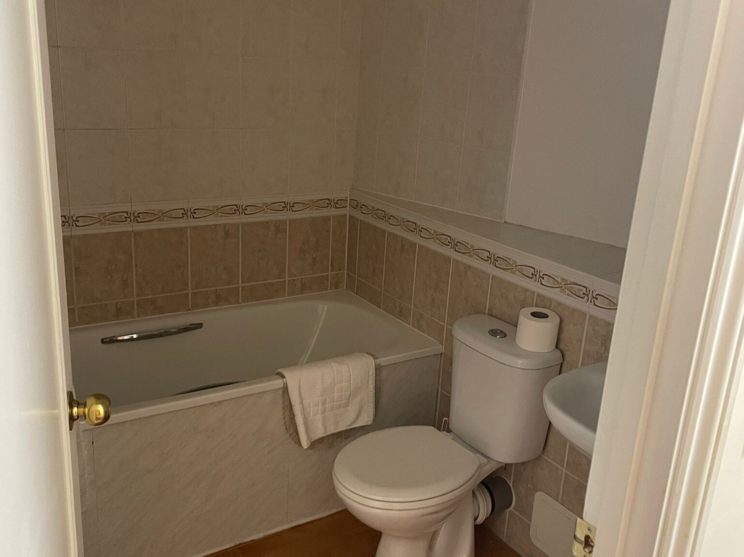 赫里博恩阿尔顿别墅酒店主图