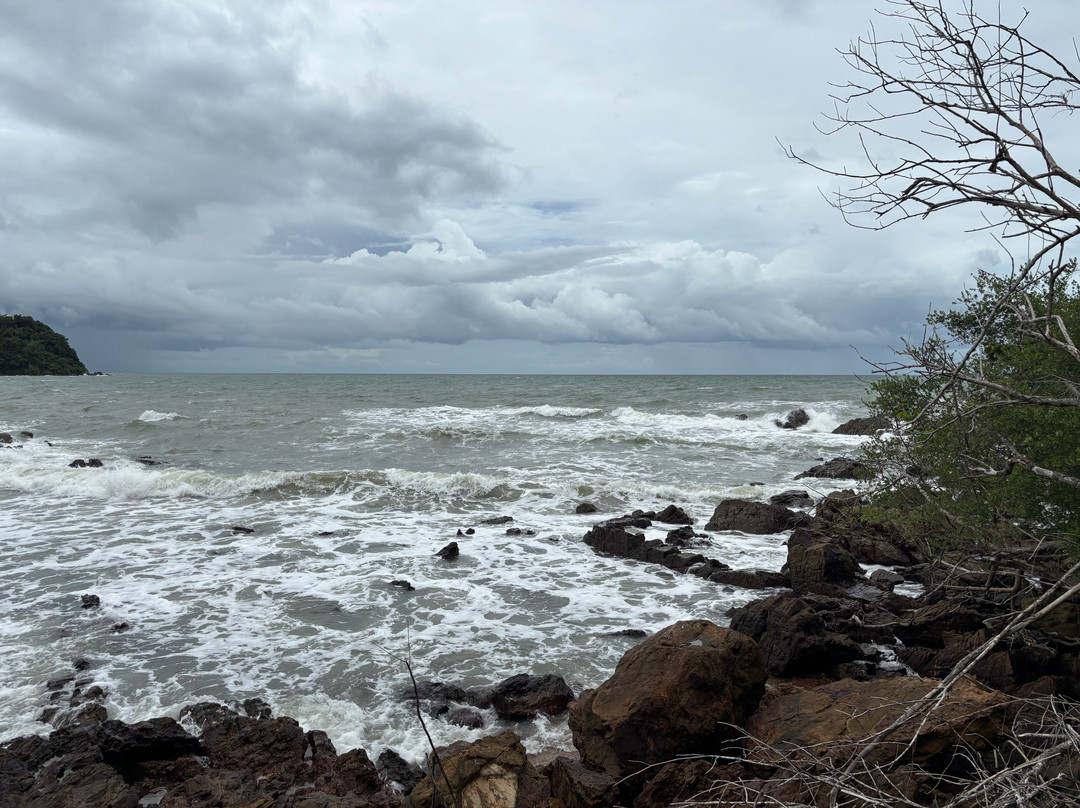 Chedi Klang Nam Viewpoint, Ban Hua Laem