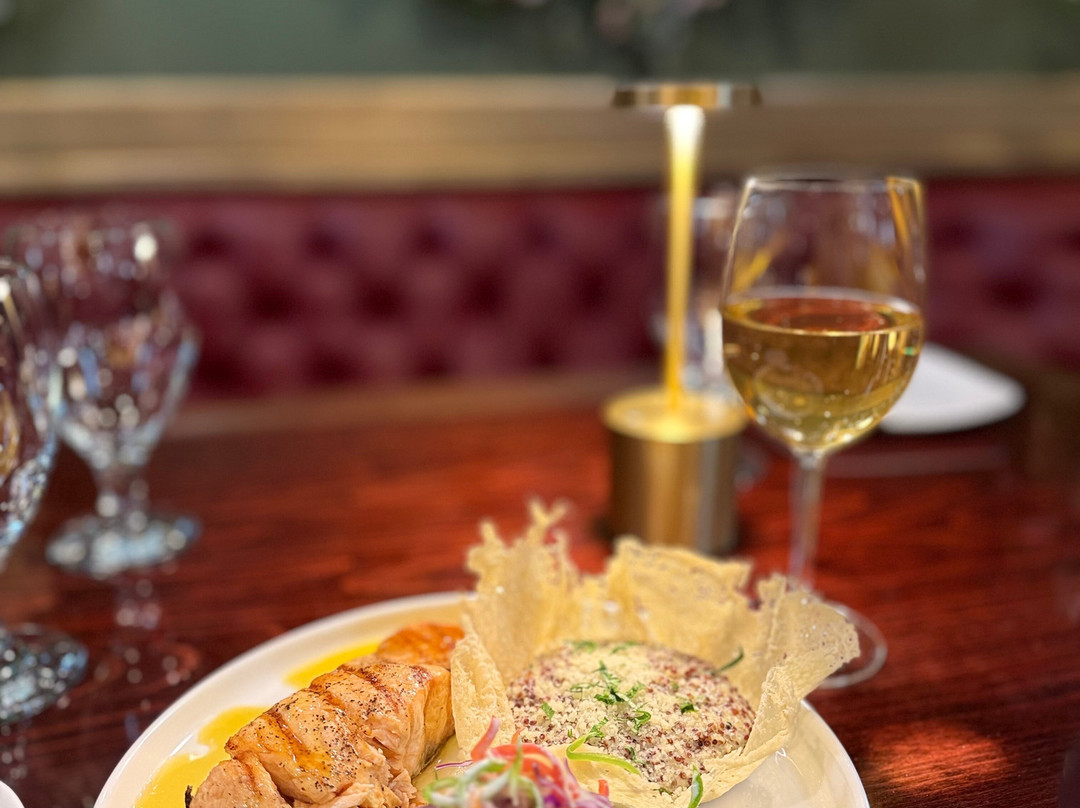 Selita's Restaurant & Bar