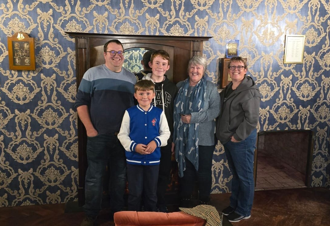 Stuck in the Riddle-Huddersfield必去景点