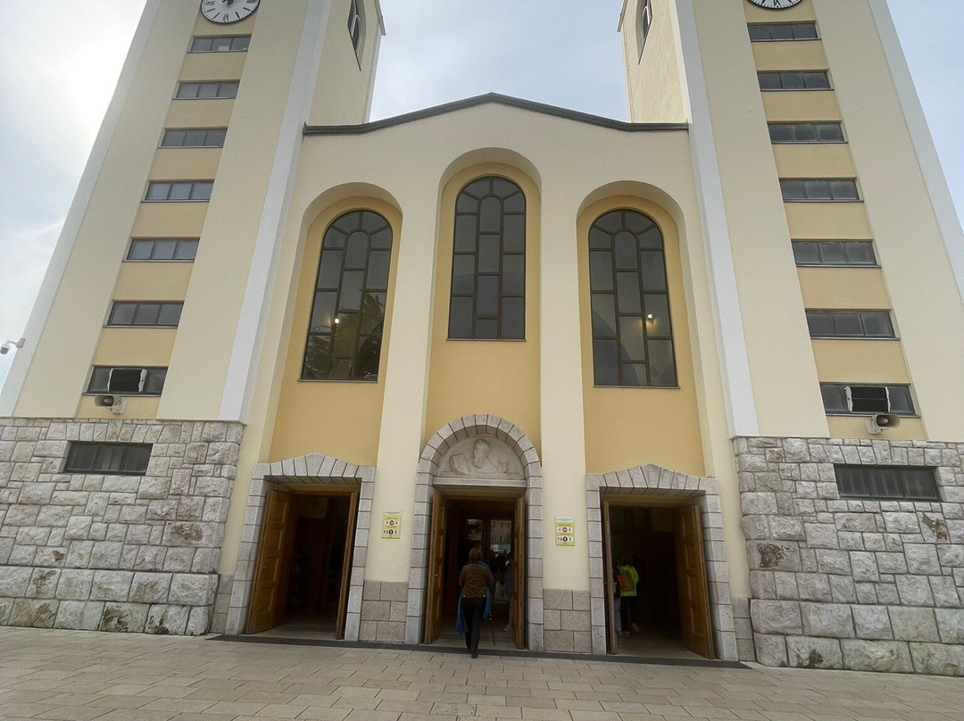 St. James' Parish Church-莫主格耶必去景点