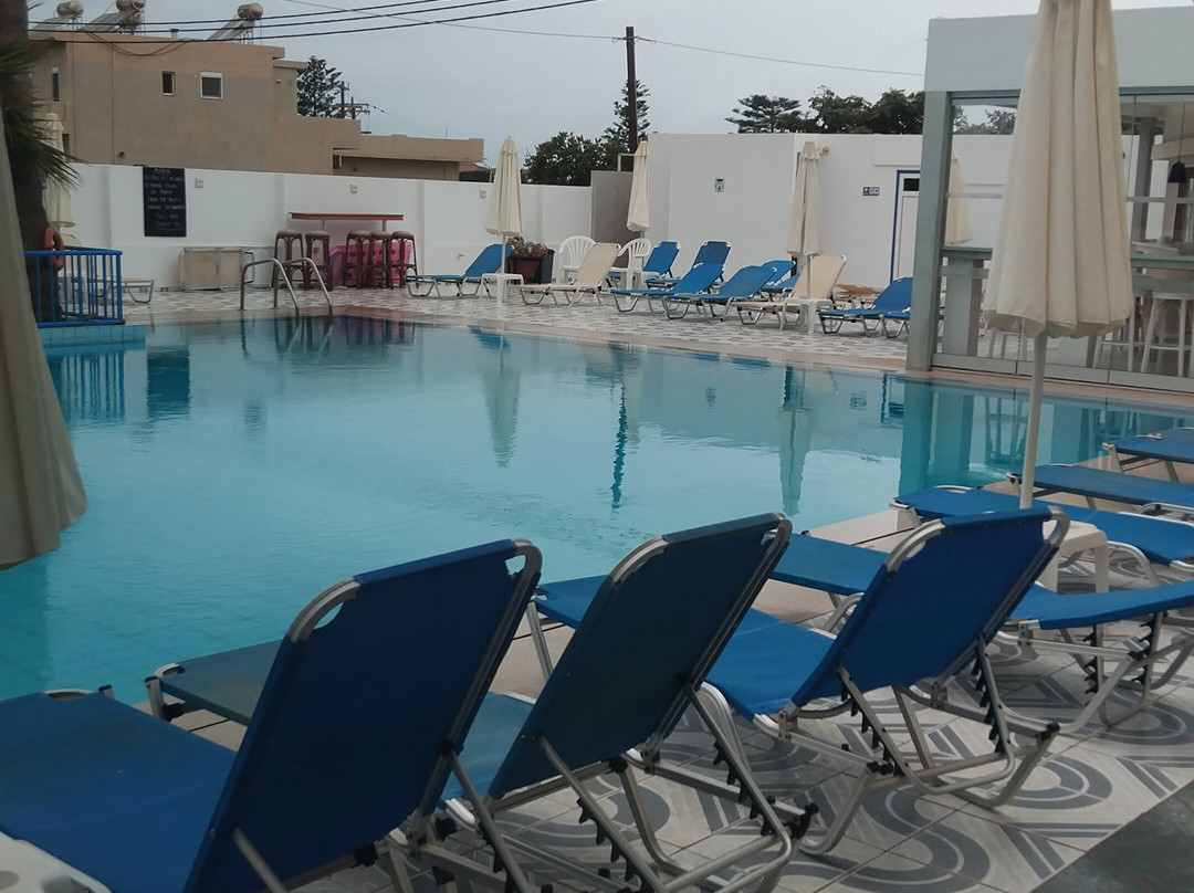 玛丽克里公寓酒店主图