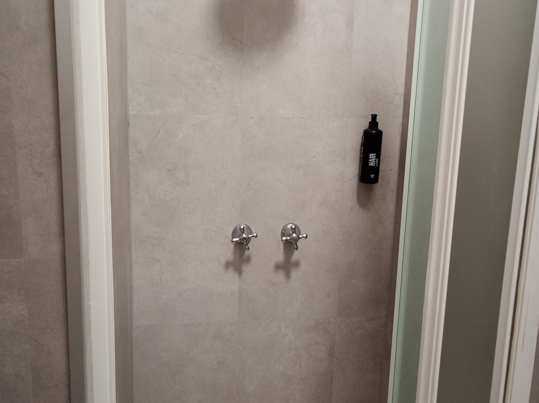 Embassy Park Hotel主图