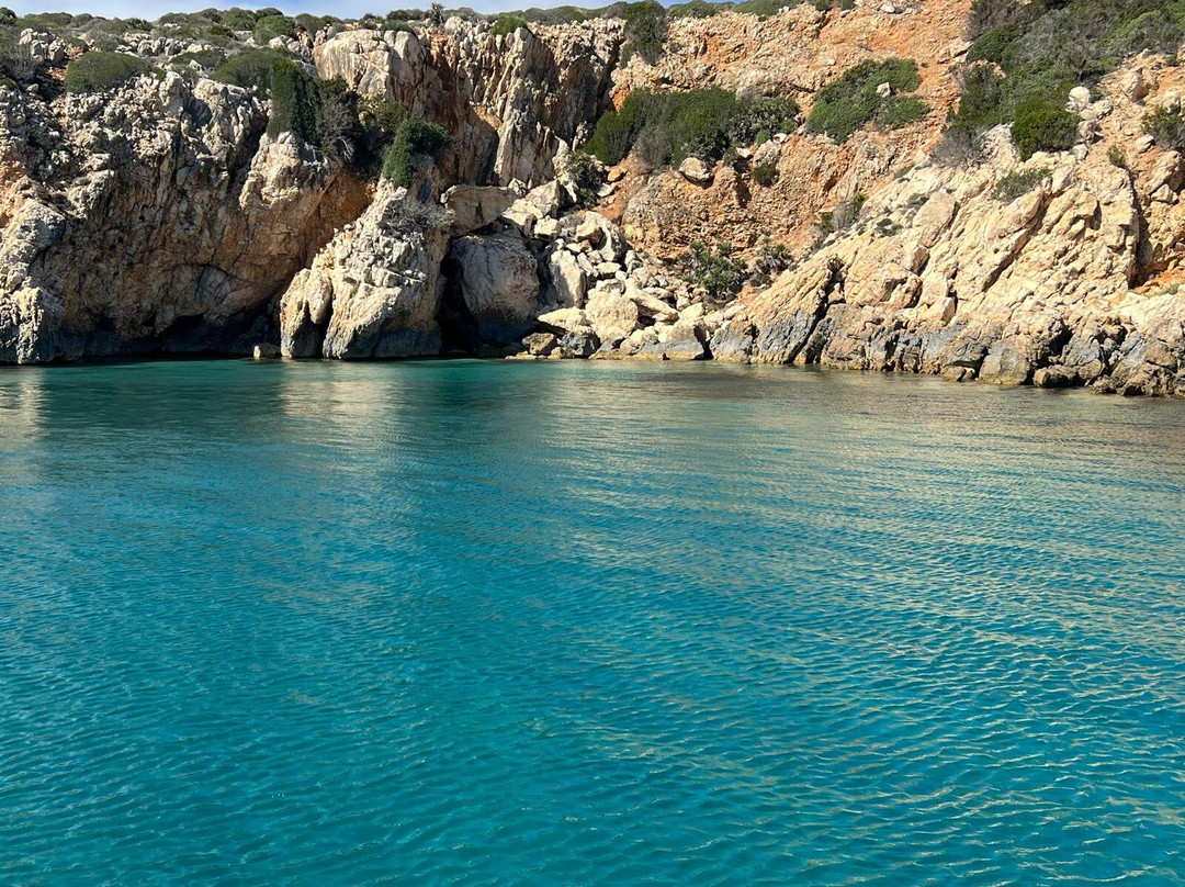 Pescaturismo Jessica E-Porto Pino必去景点