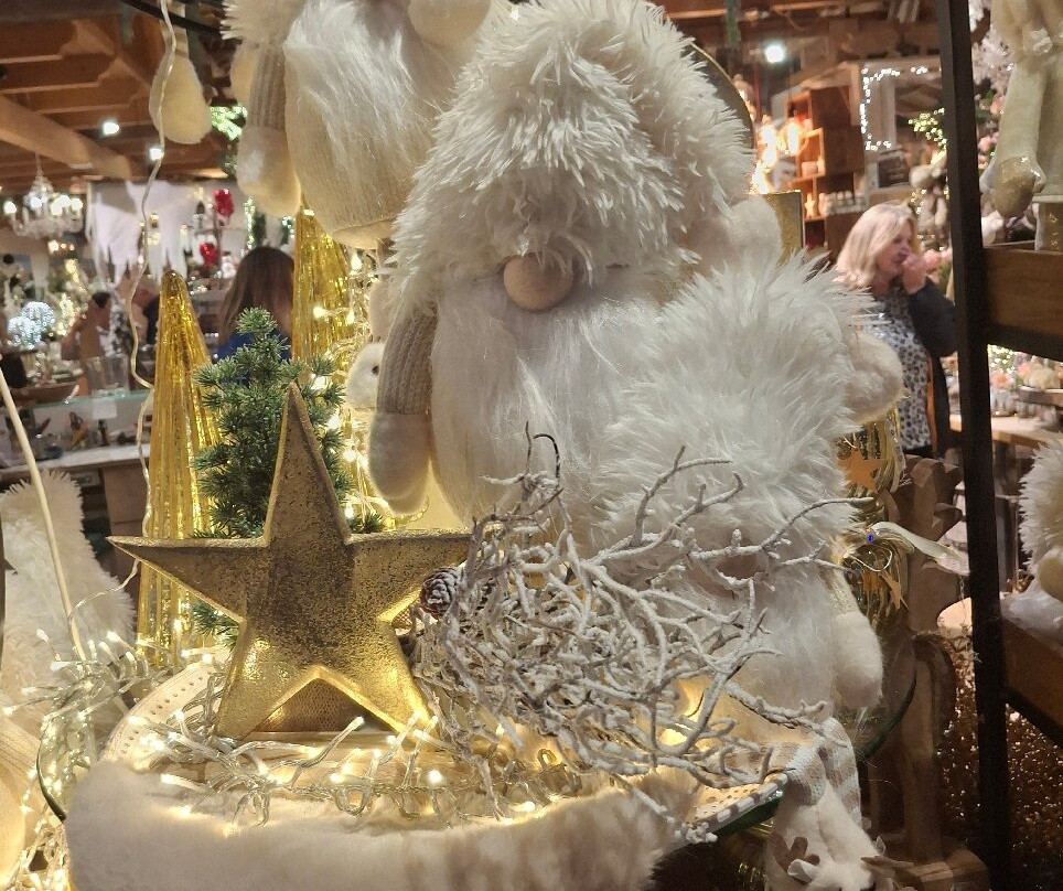 Weinfurtner Glasdorf-Arnbruck必去景点