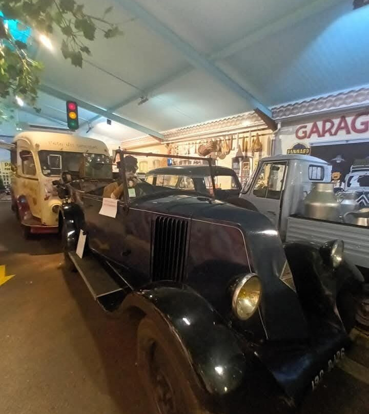 Palais Des Bonbons Du Nougat Et Des Souvenirs-蒙特利玛必去景点