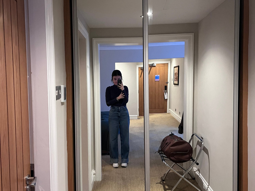 Carden Park Hotel主图