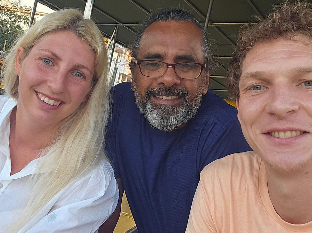 Smile and Drive Tours-赛杜瓦必去景点