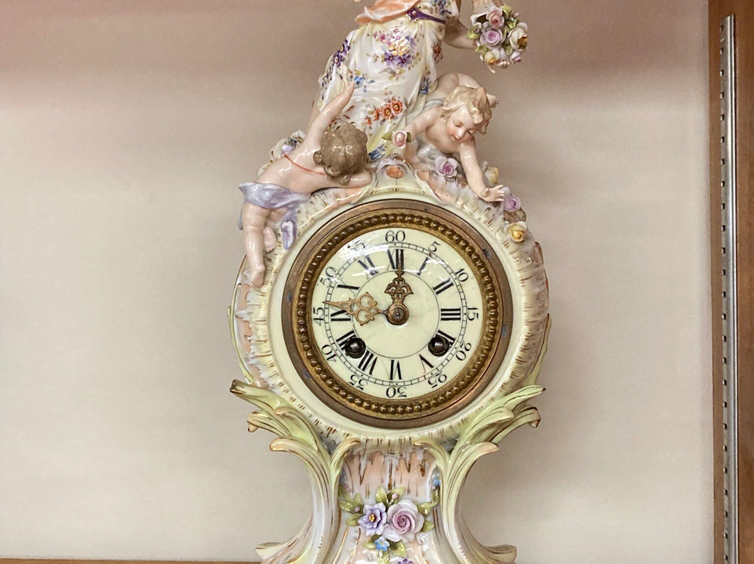 Almost Heaven Antiques & Uniques-伯克利斯普林斯必去景点