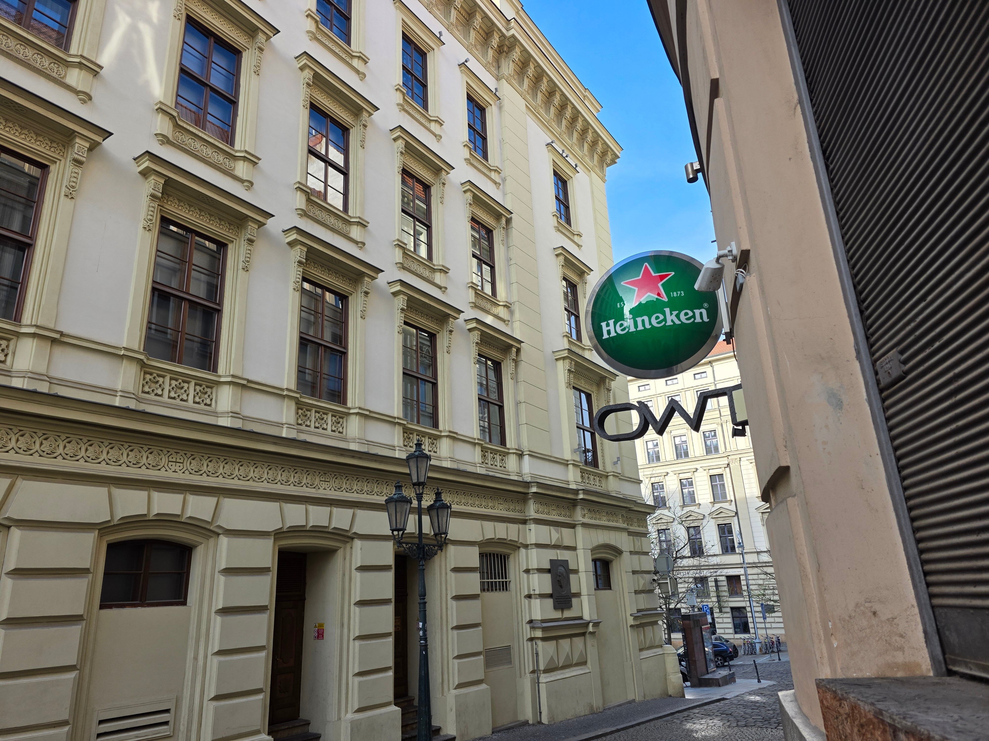 巴瑟罗布尔诺宫殿酒店-官方