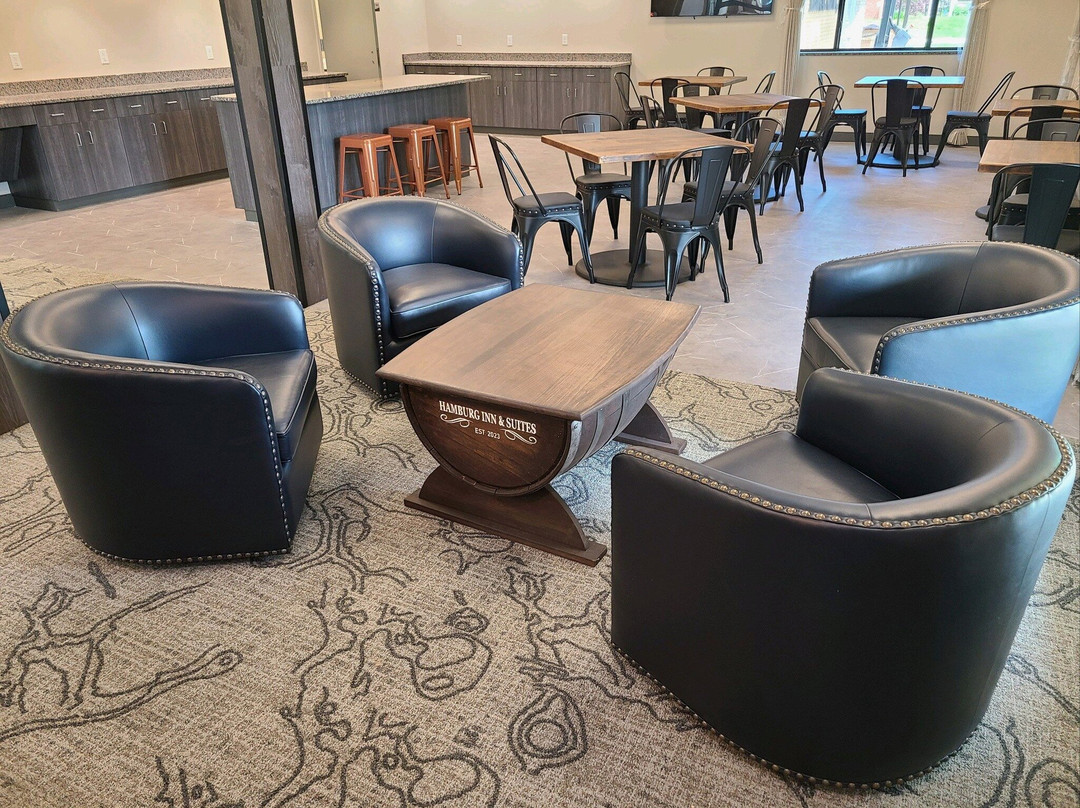 Hamburg Inn & Suites主图