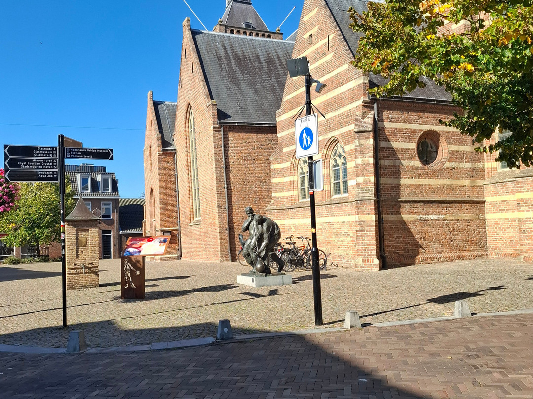 Standbeeld Van De Glasblazers-Leerdam必去景点