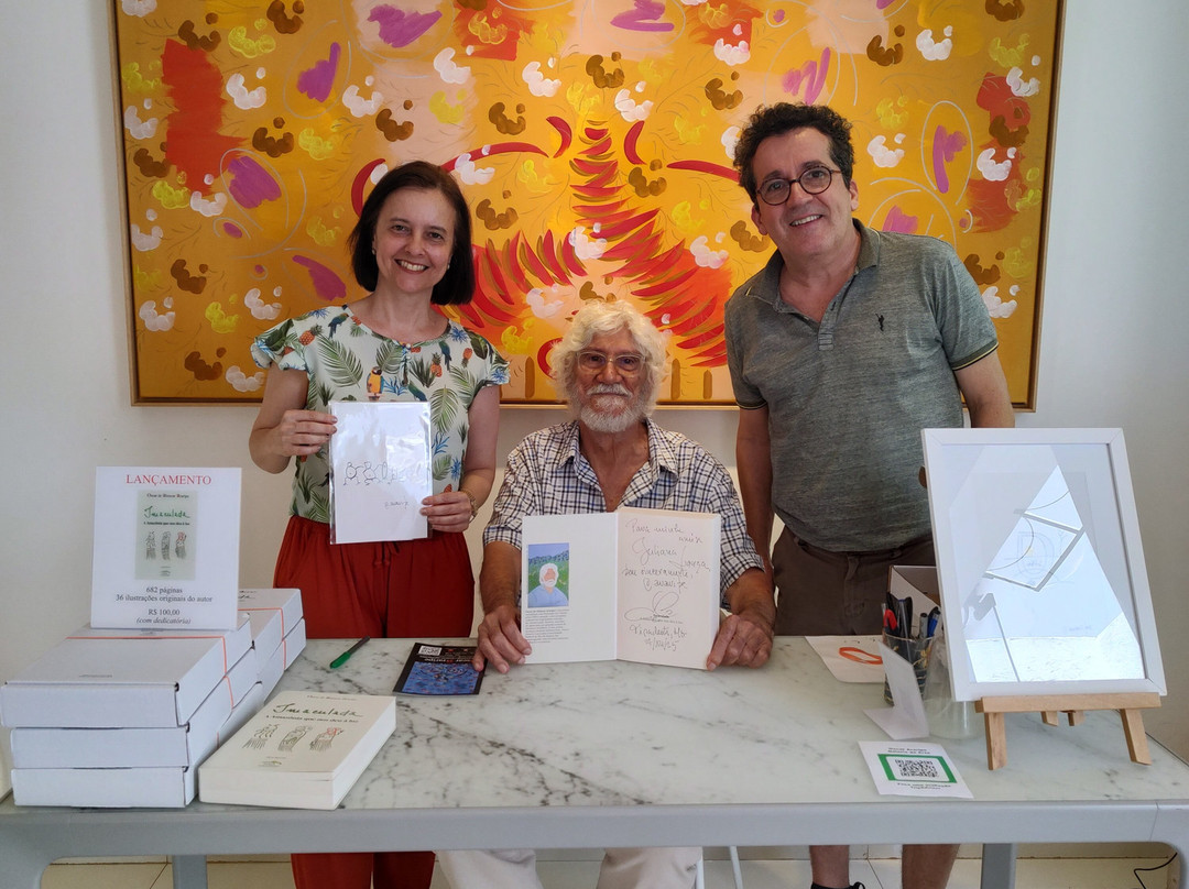 Galeria e Fundação Oscar Araripe-蒂拉登特斯必去景点