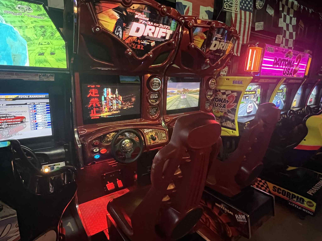 Insanity Gaming Arcade-普尔必去景点