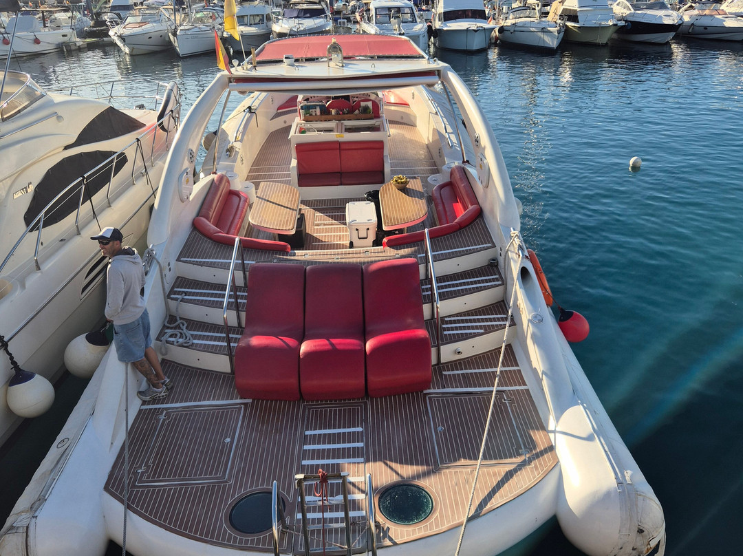 Opera 60 Luxury Charters-奥德杰海岸必去景点