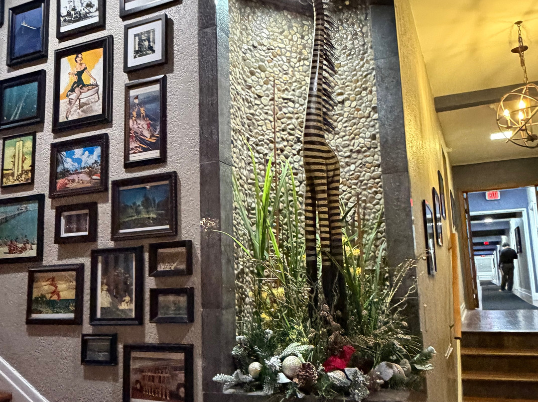 Hollander Hotel主图