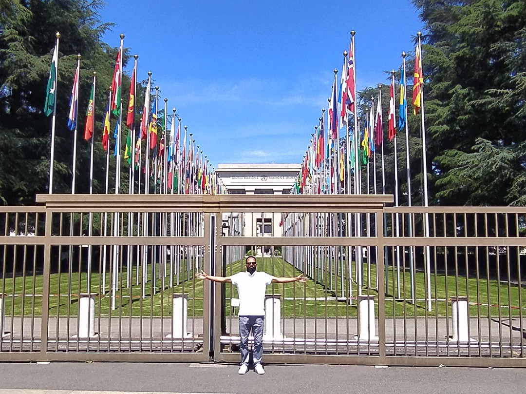 破椅子纪念碑-日内瓦必去景点