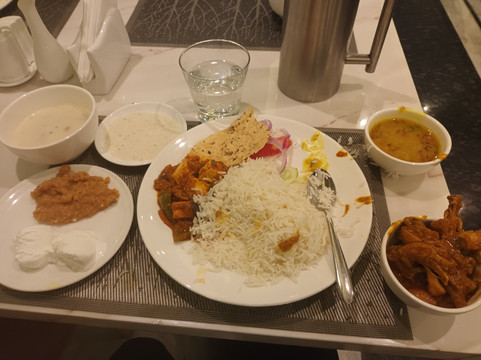 The Royal Bihar主图