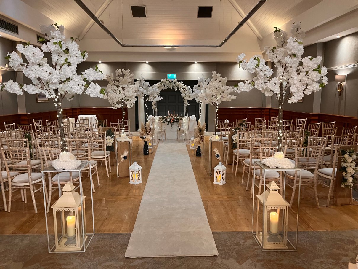 阿德伯尼酒店-官方