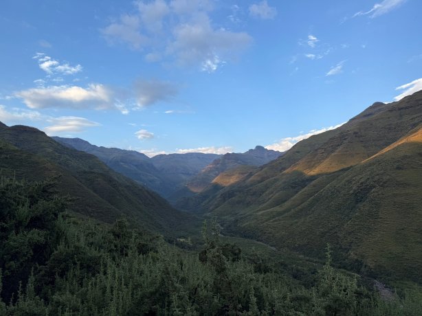马利巴河山林小屋-官方