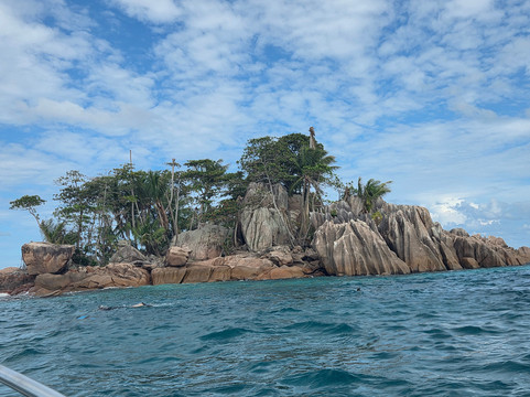 Geoli Charters-Anse la Blague必去景点