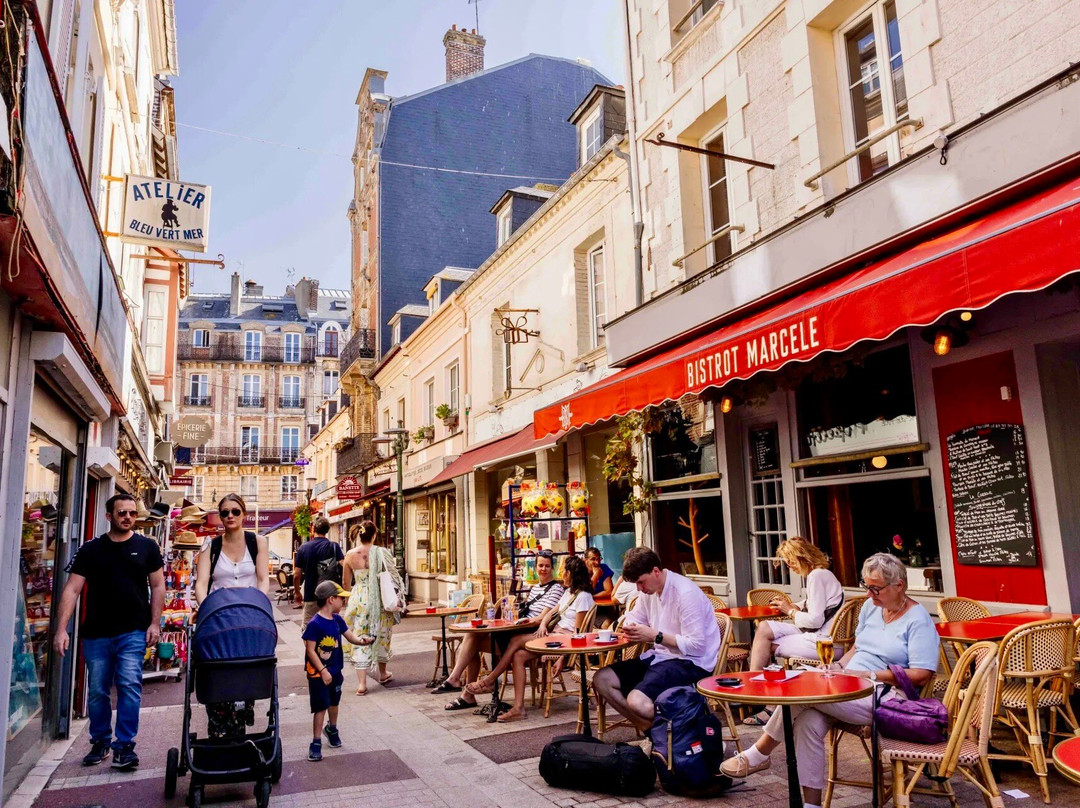 La Rue Des Bains-特鲁维尔海滨城必去景点