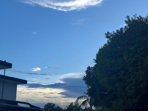 Mahi Mahi Beach Hotel