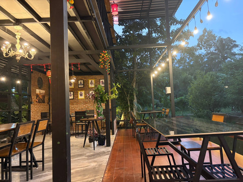 เป่า ฟู่ เฮาส์