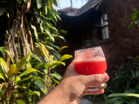 果阿拉古那安朱纳海酒店主图