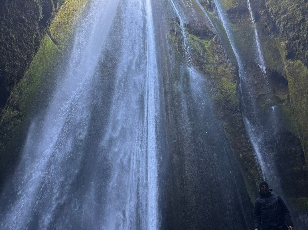 Gljufrabui Waterfalls-霍尔斯沃德吕尔镇必去景点