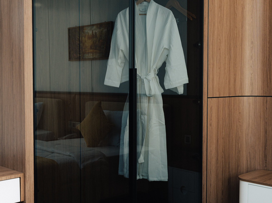 Champs Elysees Hotel & Suites主图