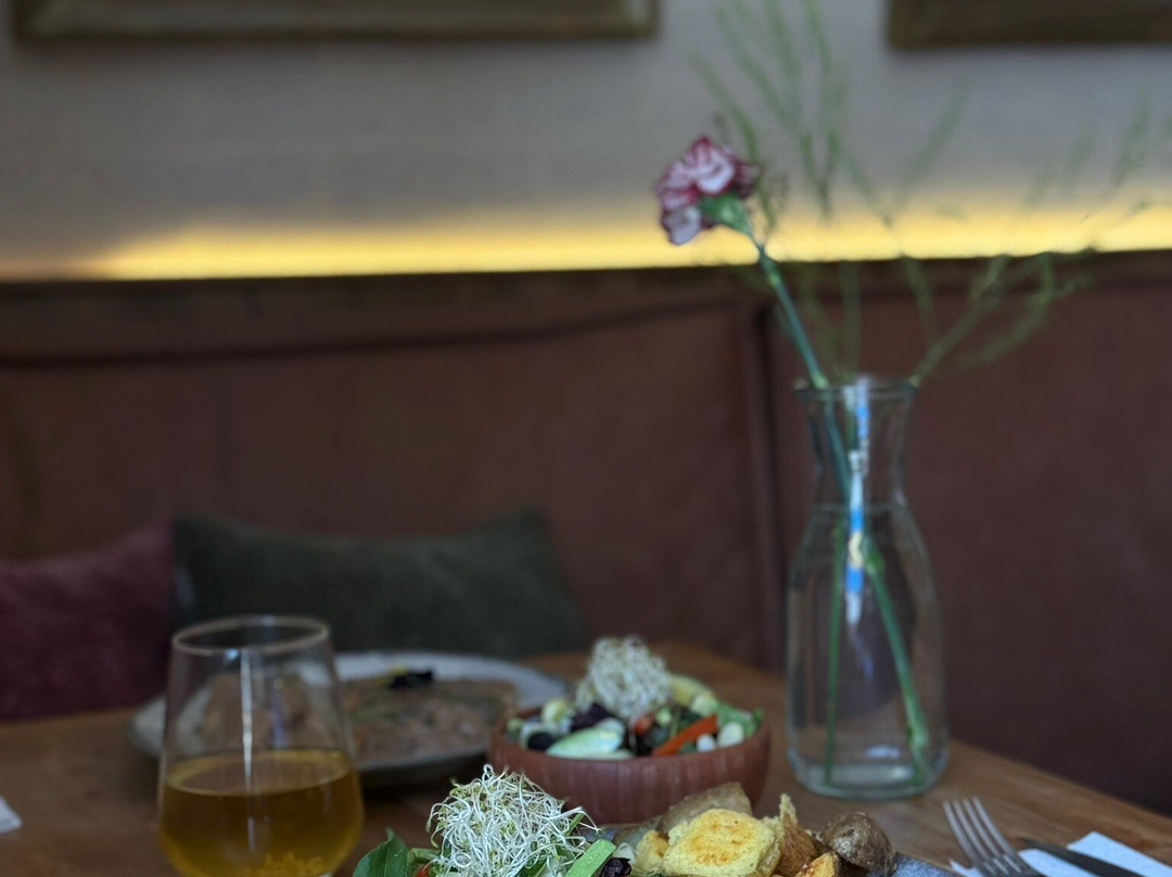 Esencia Café Boutique