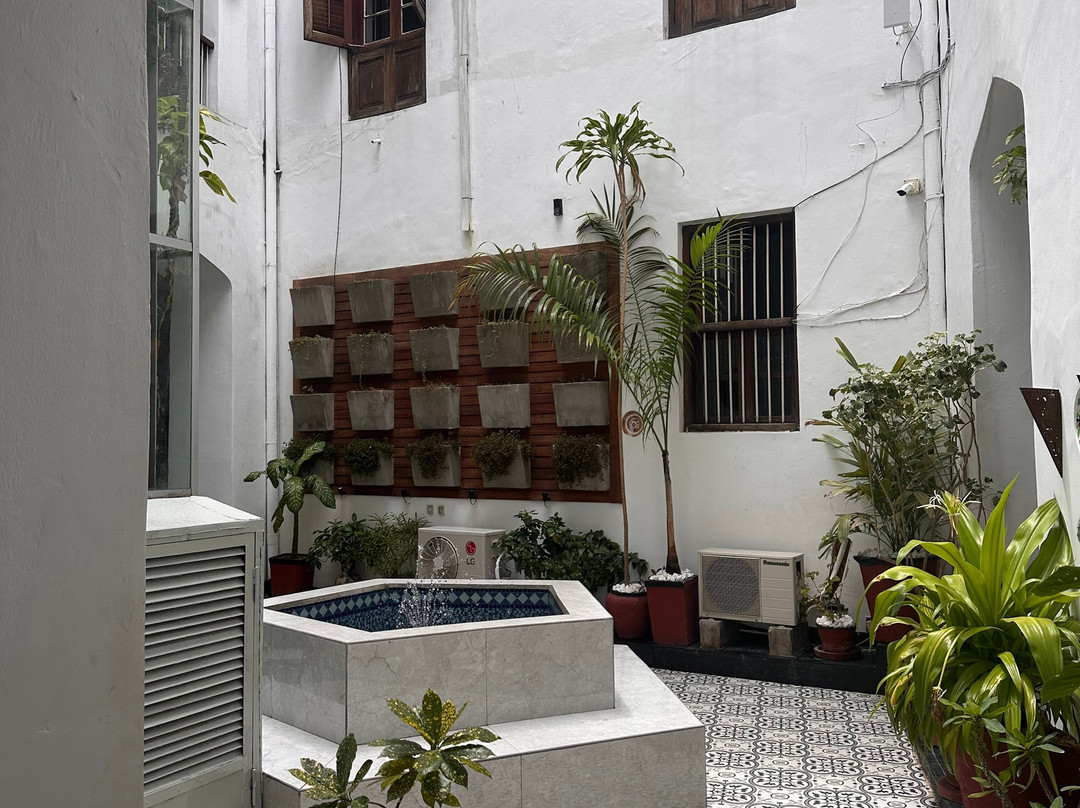 三角帆船宫酒店主图