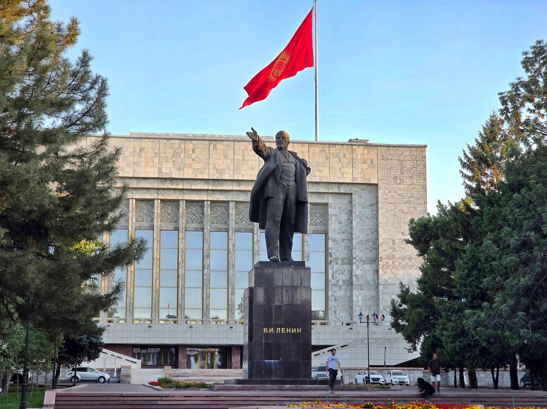 Vladimir Lenin Statue-比斯凯克必去景点