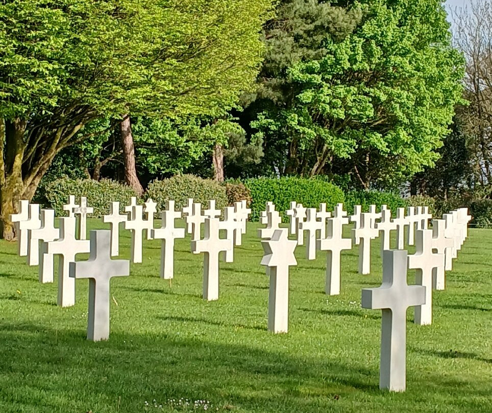 奥马哈海滩美军墓地-滨海科勒维尔必去景点