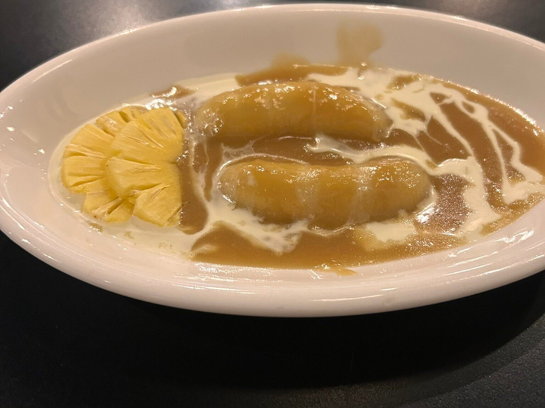 拉罗斯套房酒店主图