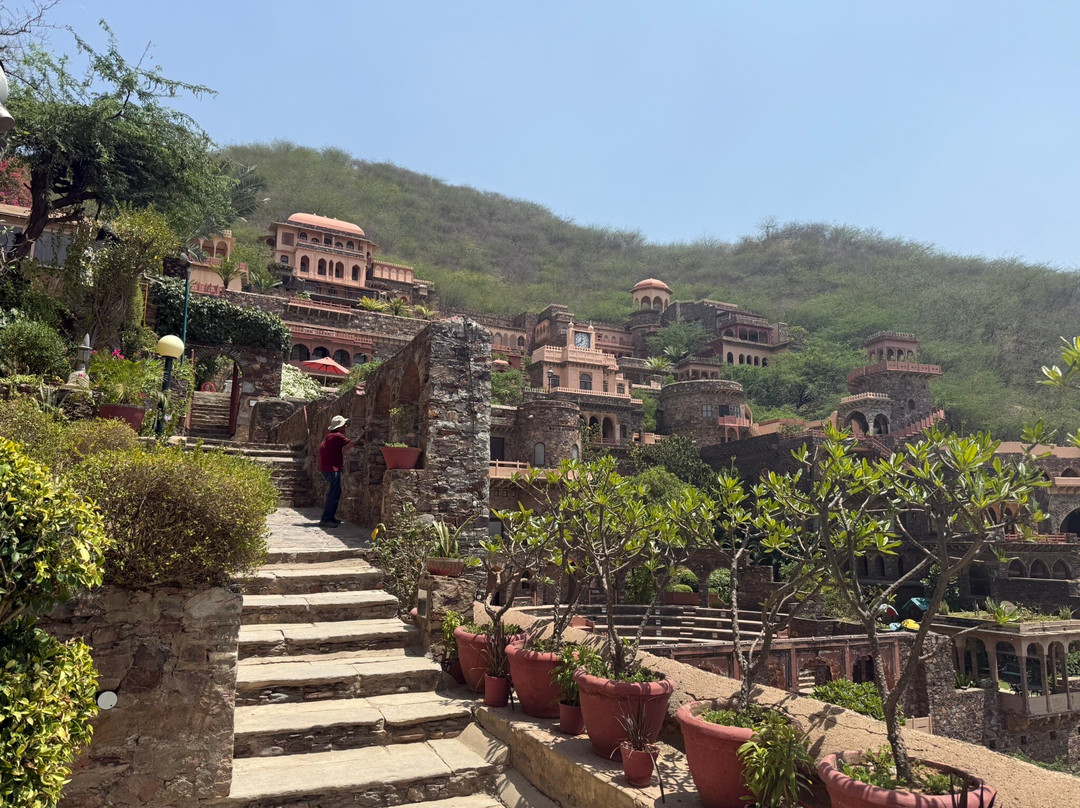 BOUT INDIA TOURS-斋蒲尔必去景点
