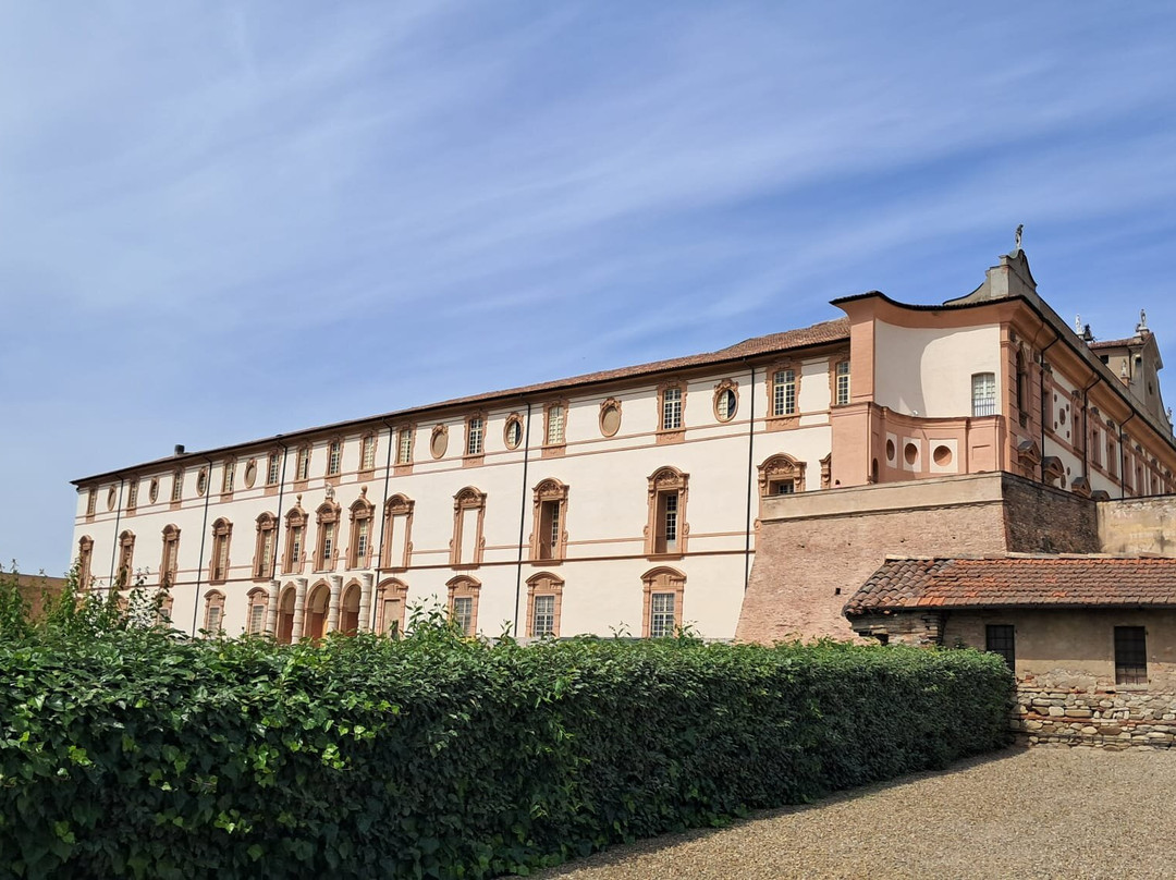 Palazzo Ducale-萨索洛必去景点
