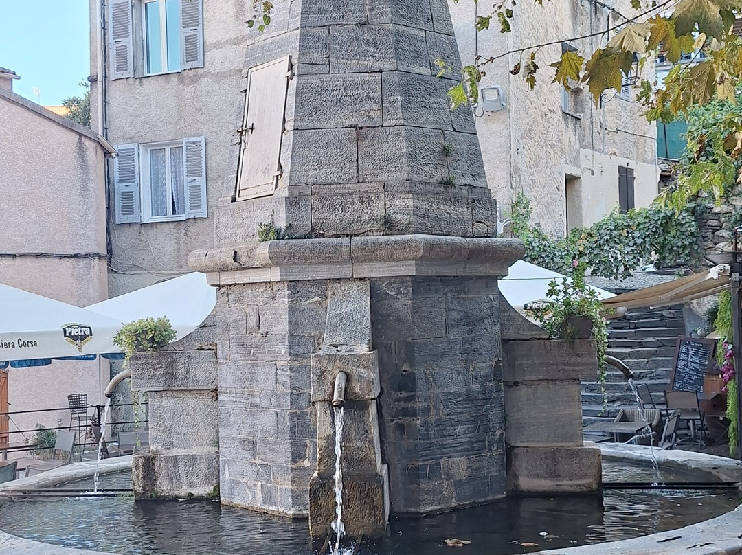 Fontaine des Quatre-Canons-Corte必去景点