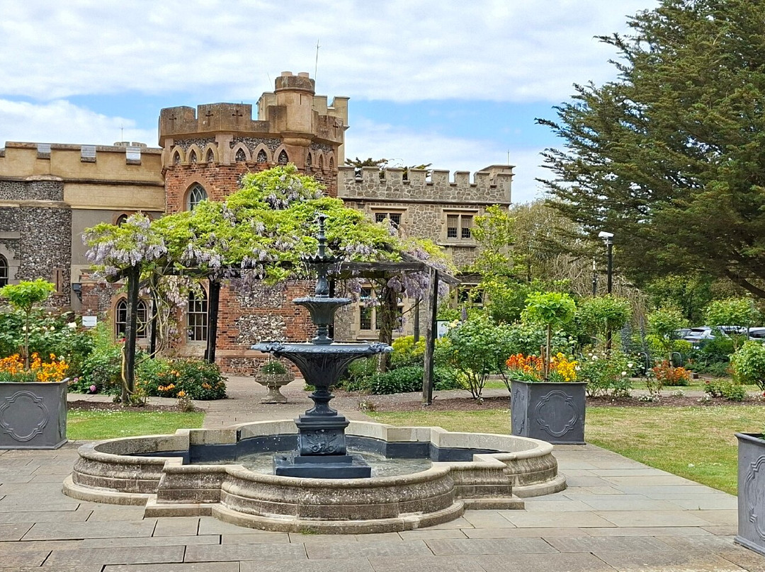 Whitstable Castle & Gardens-惠茨特布尔必去景点