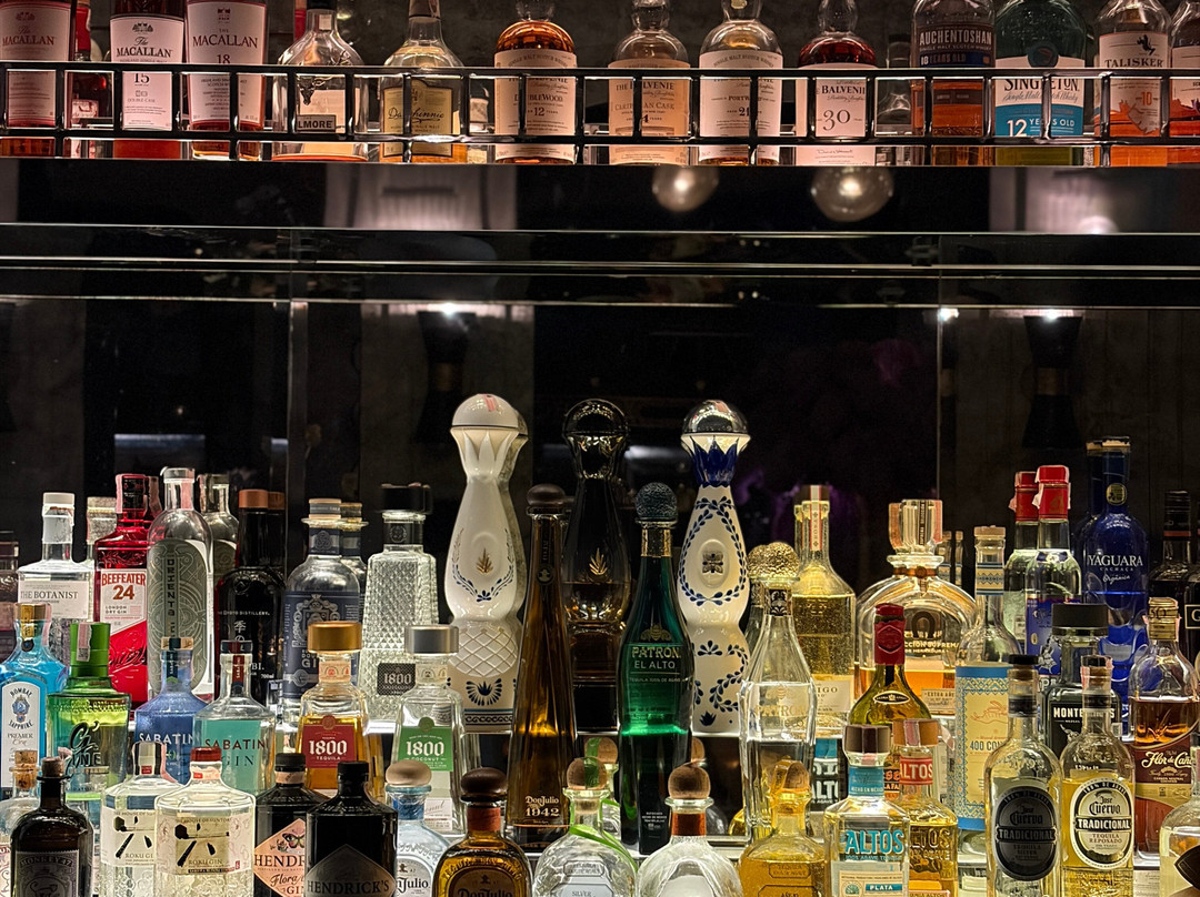 曼谷嘉佩乐酒店主图