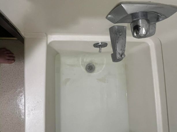 米苏拉机场温德姆戴斯酒店-浴室