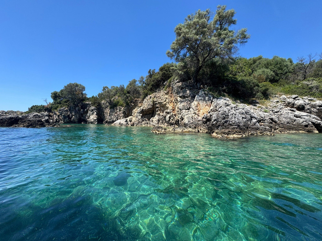 Agia Paraskevi Beach-帕蒂卡必去景点