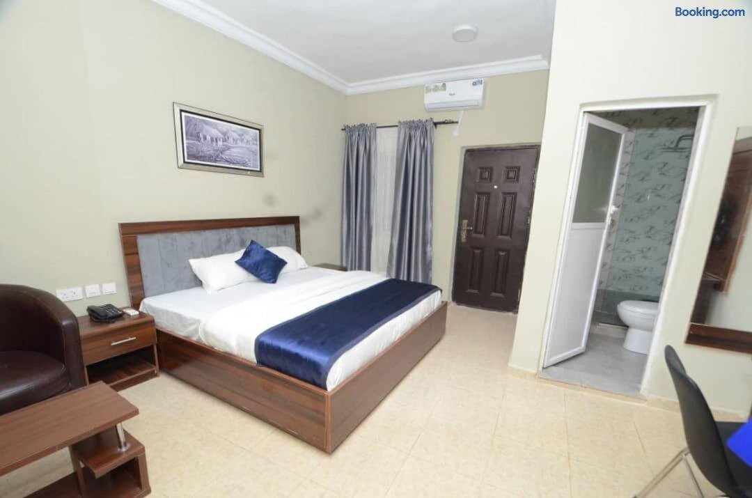 Imperial Heights Hotel and Apartments