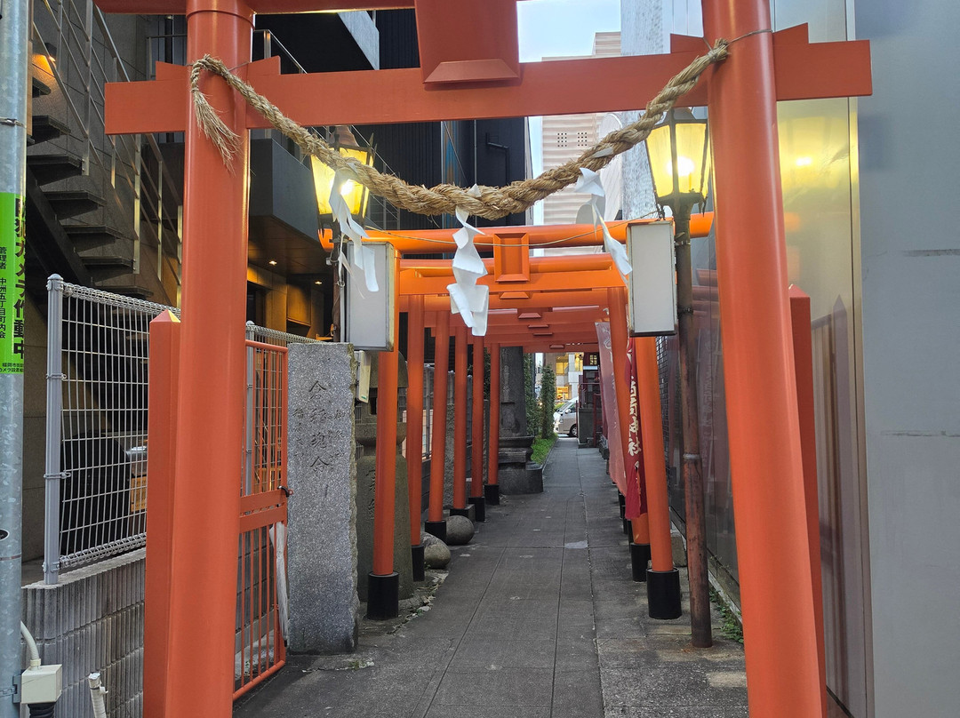 Kunihiro Inari Shrine-Nakasu必去景点
