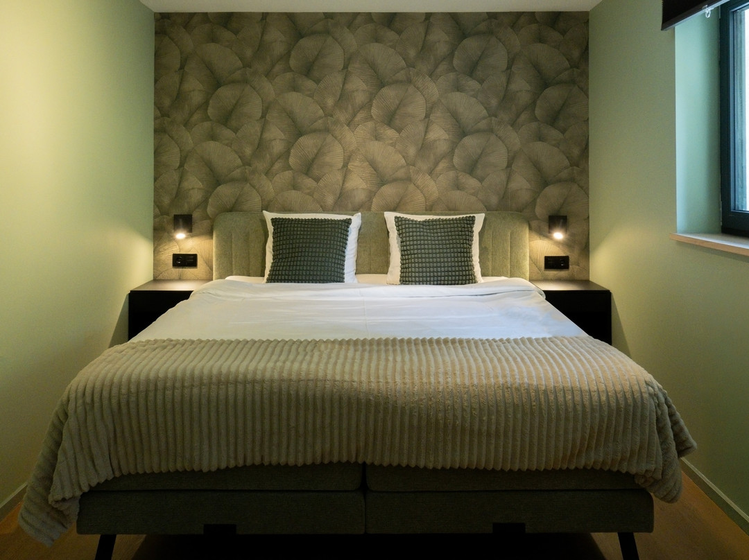 Green Heart Suites