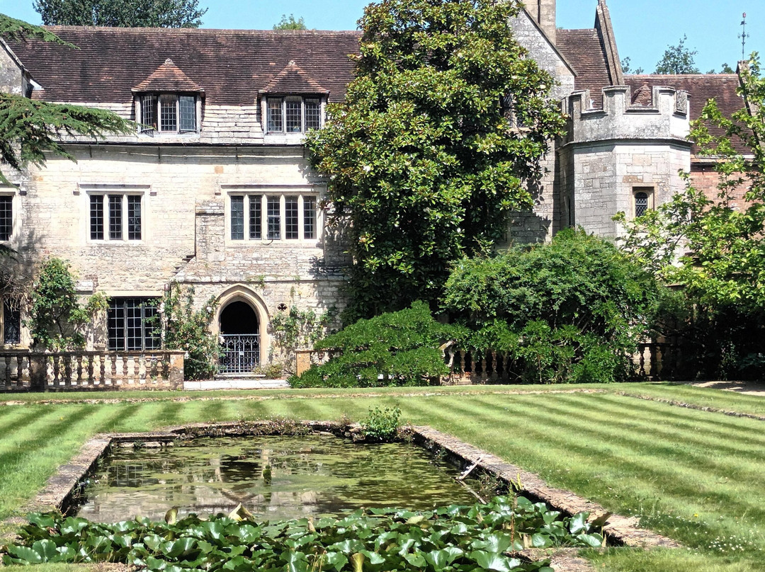 Athelhampton House and Gardens-多切斯特必去景点
