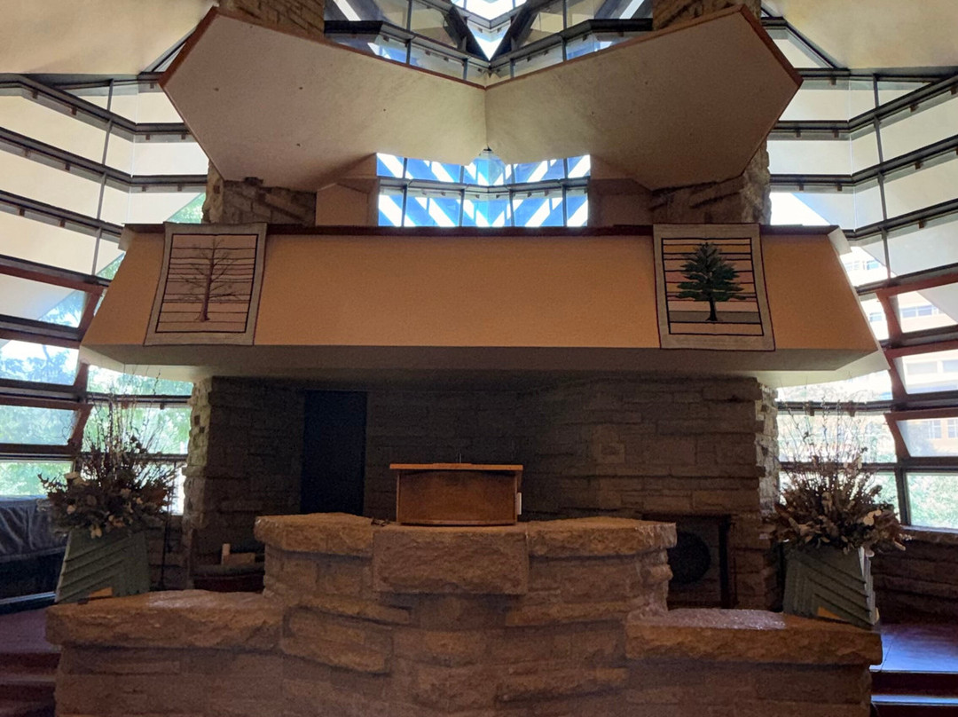 Frank Lloyd Wright's Unitarian Meeting House-麦迪逊必去景点