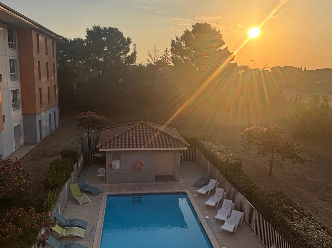 Comfort Aparthotel Carcassonne主图