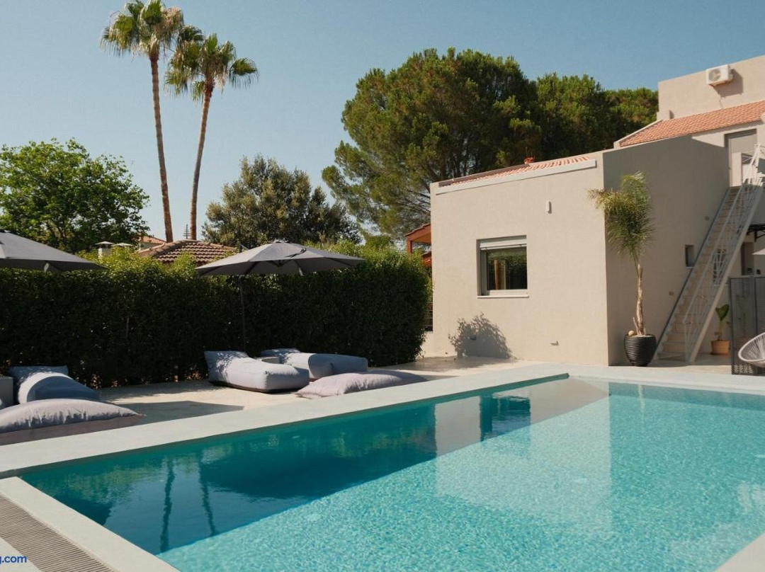 Green Estate Villas